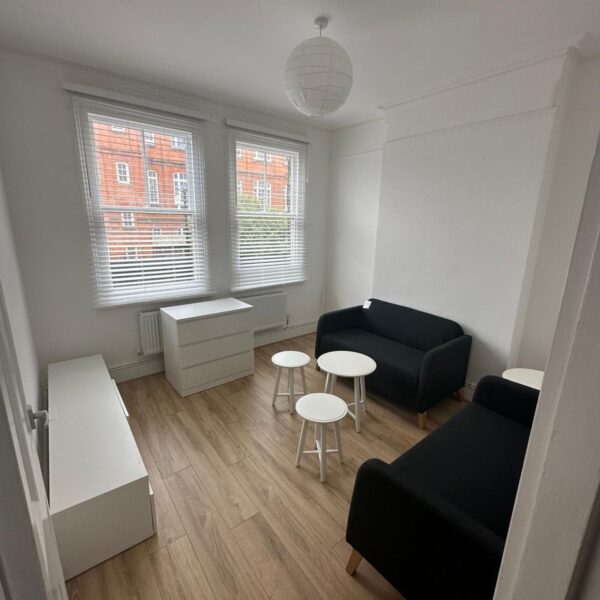 WhatsApp Image 2025-09-25 at 15.37.48_3369e48e