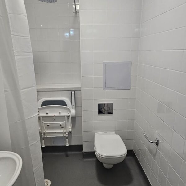 f50dd080-bf7f-48e1-b0f6-2b7703d98802